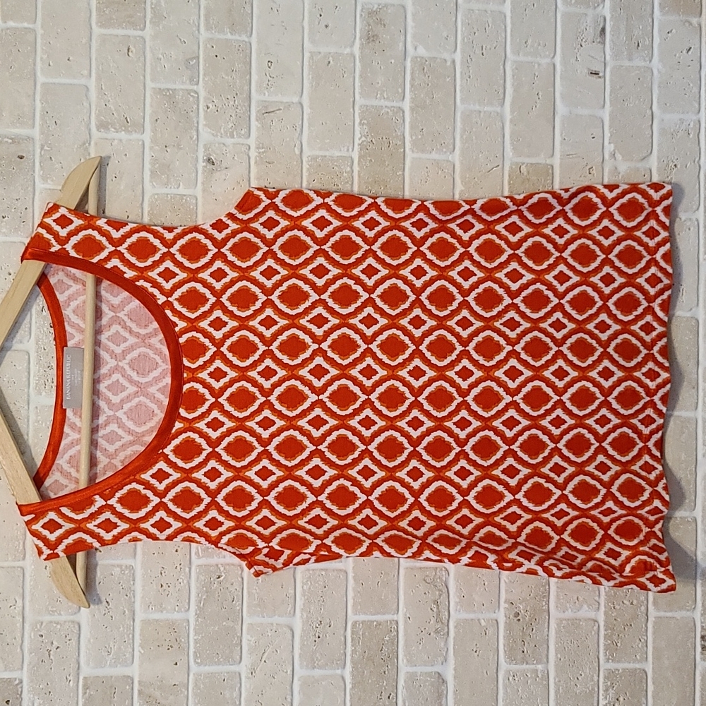 Banana Republic Women's Patterned Red and White Stretch Sleeveless Top (Sz S)